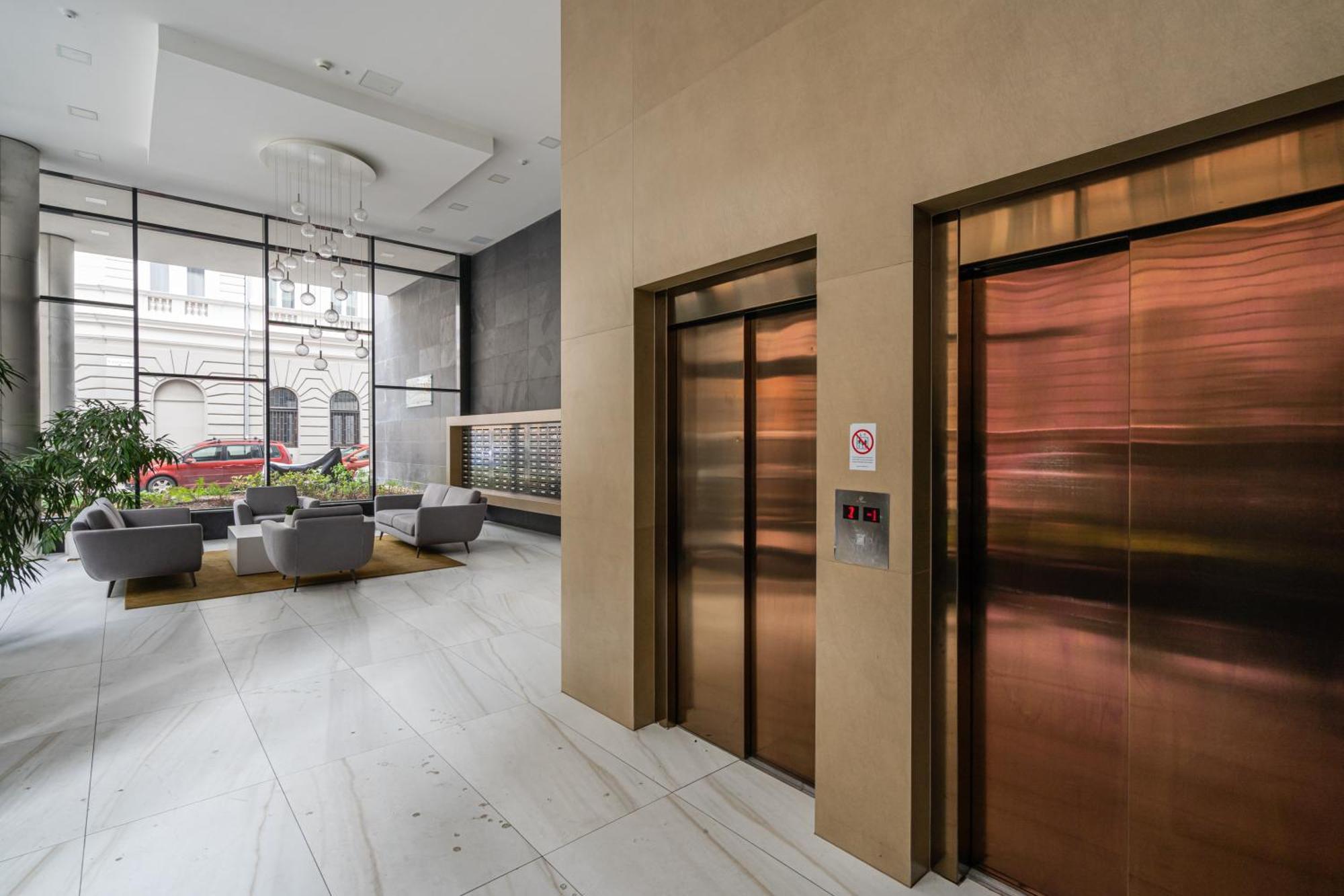 Blooming Budapest Apartment With Free Underground Parking エクステリア 写真